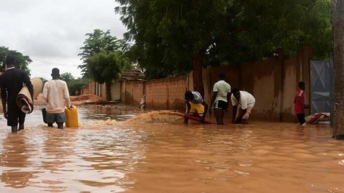 Changement climatique, l'urbanisation aggravent les inondations en Afrique