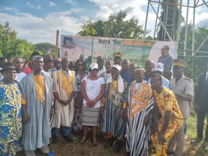 Célestin Serey Doh Inaugure un Château d'Eau à Teisson pour un Développement Durable du Guemon